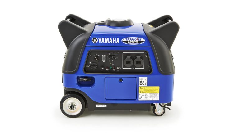 2014-Yamaha-EF3000I-EU-Blue-Studio-002-03