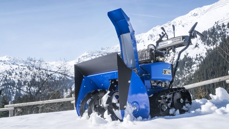 2016-Yamaha-YT660-EU-Blue-Static-001