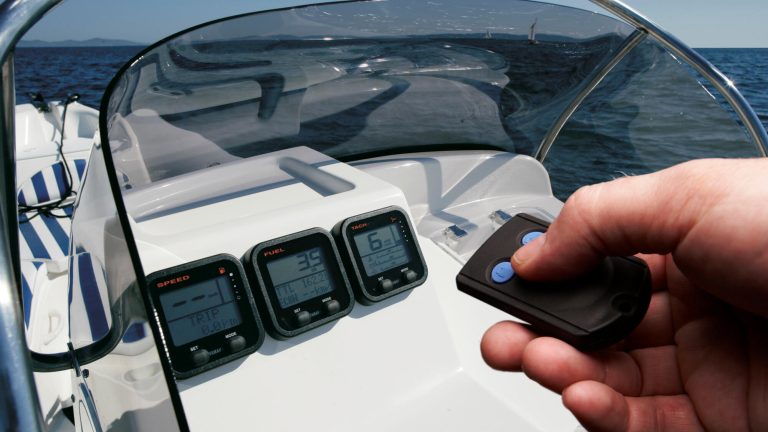 2017-Yamaha-F115-EU-Detail-003-03