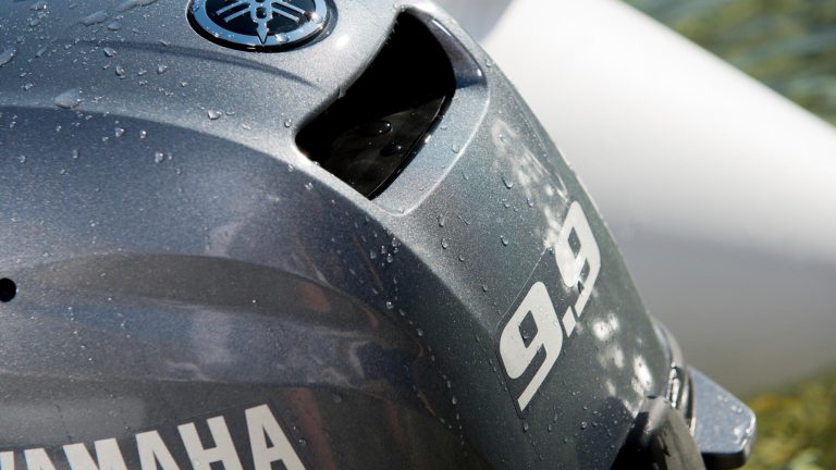 2017-Yamaha-F9-9-EU-Detail-001-03