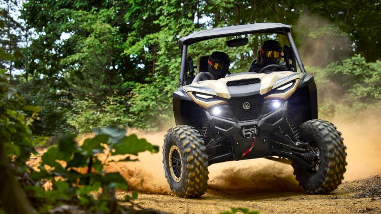 2023-Yamaha-YXE1000EW-23S-EU-Desert_Tan-Action-004-03