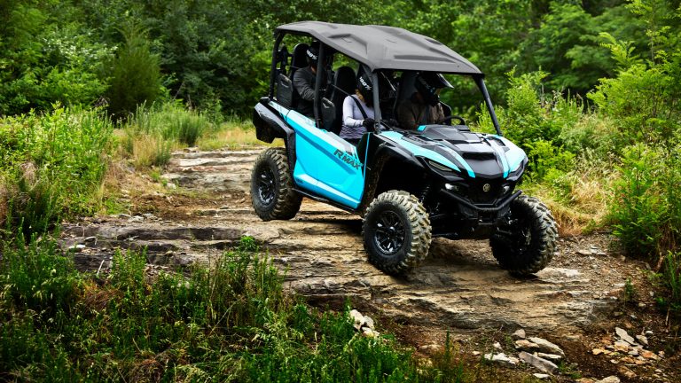 2023-Yamaha-YXF1000EW-23-EU-Cyan___Yamaha_Black-Action-006-03