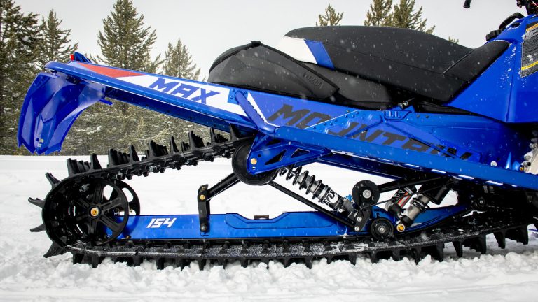 2024-Yamaha-MNTN-MAX-154-EU-Detail-003-03