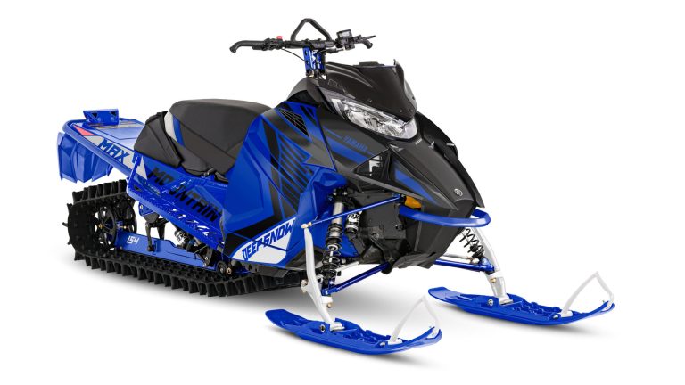 2024-Yamaha-MNTN-MAX-154-EU-Racing_Blue-Studio-001-03