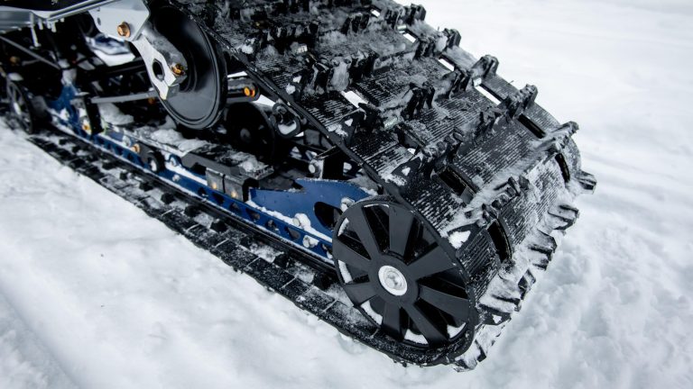 2024-Yamaha-SIDEWINDER-S-TX-EU-Detail-008-03