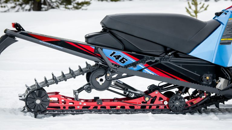 2024-Yamaha-SIDEWINDER-X-TX-EU-Detail-004-03