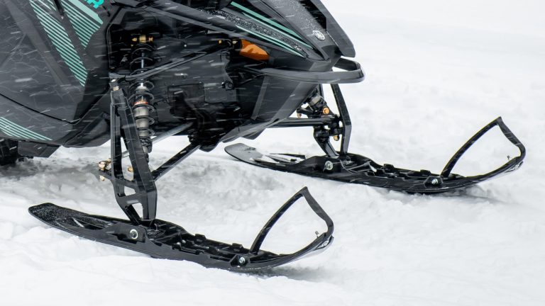 2024-Yamaha-SXMP800-EU-Detail-006-03