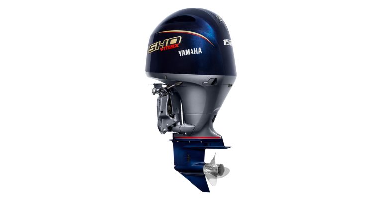 2024-Yamaha-VF150LA-EU-Black-Studio-001-03