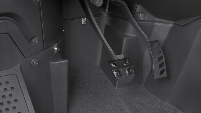 2024-Yamaha-YXZ1000ET-24E-EU-Detail-005-03