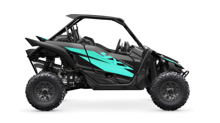 2024-Yamaha-YXZ1000ET-24E-EU-Yamaha_Black_-Studio-002-03
