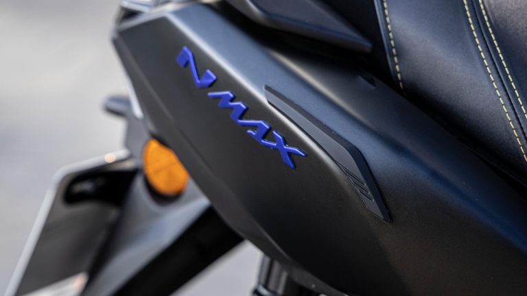 2025-Yamaha-G125YM-EU-Icon_Black_-Accessorized-detail-019-03