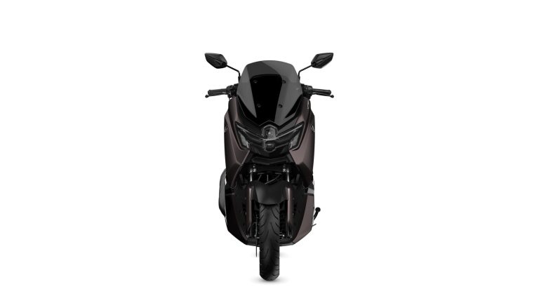 2025-Yamaha-G125YMSV-EU-Dark_Magma-Studio-008-03