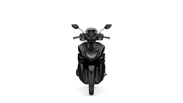 2025-Yamaha-LCG125-EU-Midnight_Black-Studio-008-03