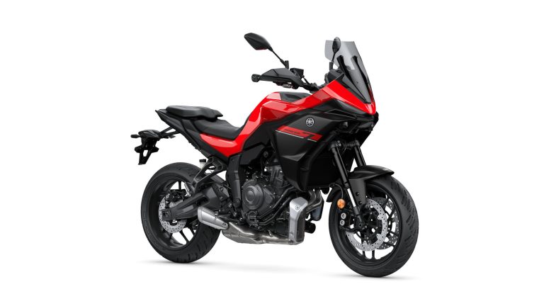 2025-Yamaha-MT07TR-EU-Redline-360-Degrees-001-03