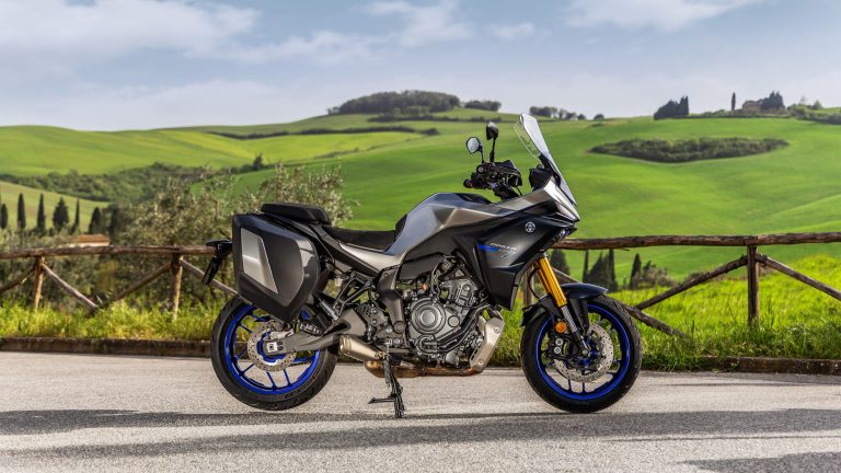 2025-Yamaha-MT07TRGT-EU-Icon_Performance-Static-004-03