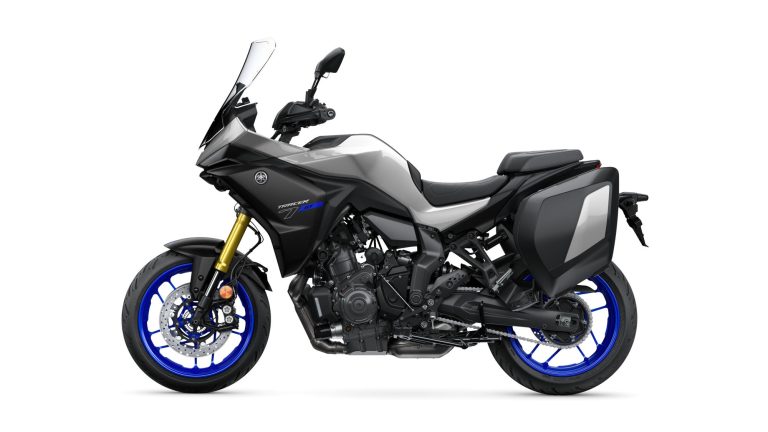 2025-Yamaha-MT07TRGT-EU-Icon_Performance-Studio-004-03