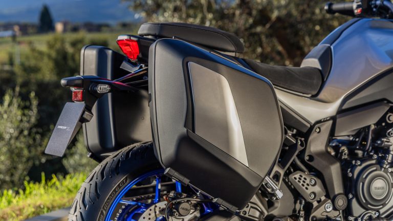 2025-Yamaha-MT07TRGT-EU-NA-Detail-008-03