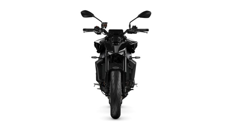 2025-Yamaha-MT09A-EU-Tech_Black-Studio-006-03