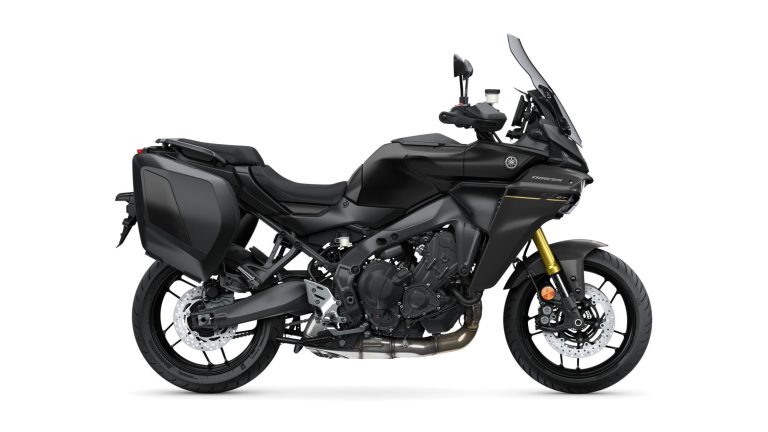 2025-Yamaha-MT09ATRDX-EU-Tech_Back-Studio-002-03