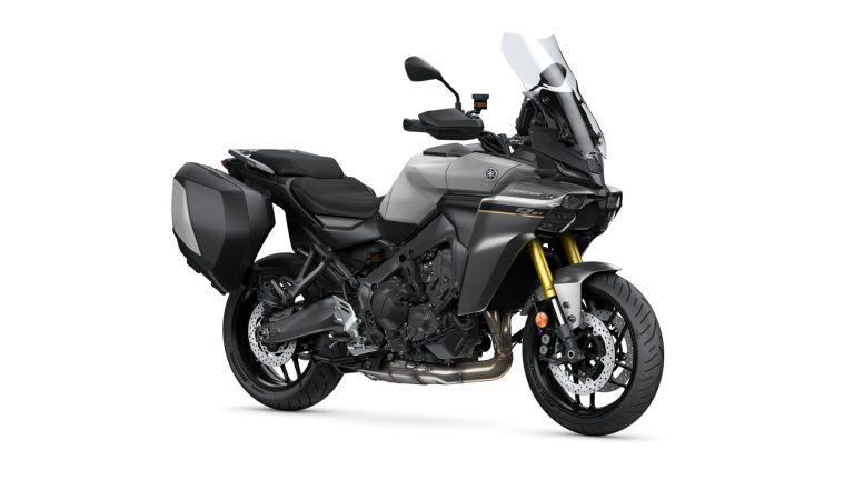 2025-Yamaha-MT09ATRDXS-EU-Ceramic_Ice-360-Degrees-001-03
