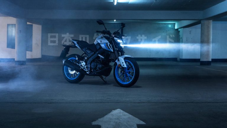 2025-Yamaha-MT125A-EU-Ice_Storm-Static-006-03
