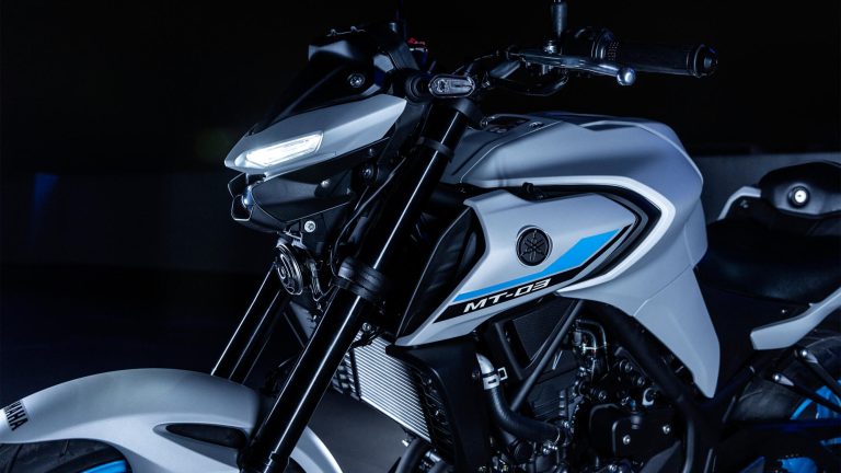 2025-Yamaha-MT320-EU-Detail-002-03