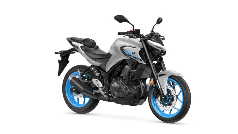 2025-Yamaha-MT320-EU-Ice_Storm-360-Degrees-001-03