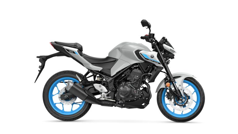 2025-Yamaha-MT320-EU-Ice_Storm-Studio-002-03