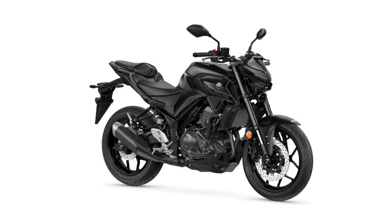 2025-Yamaha-MT320-EU-Midnight_Black-360-Degrees-001-03