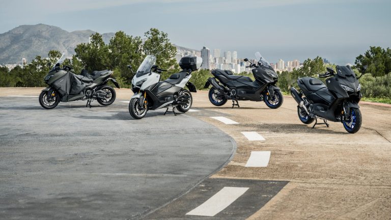 2025-Yamaha-XP500A-EU-Tech_Kamo-Accessorized-detail-007-03