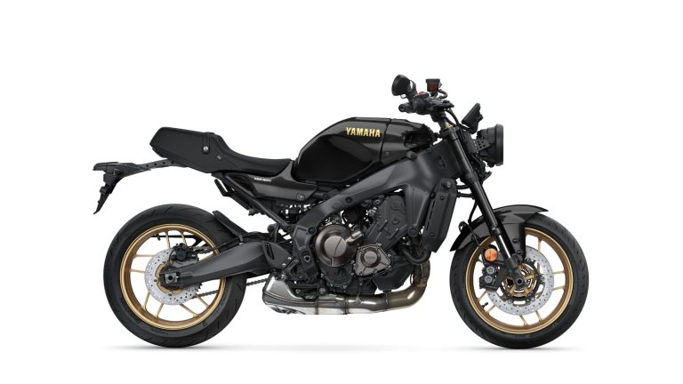 2025-Yamaha-XS850-EU-Midnight_Black-Studio-002-03