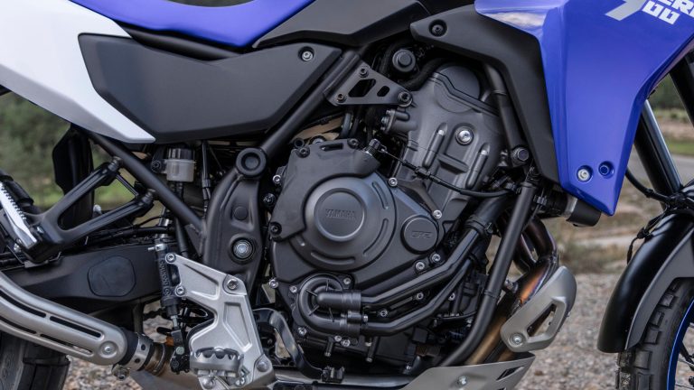 2025-Yamaha-XTZ700-EU-Detail-001-03
