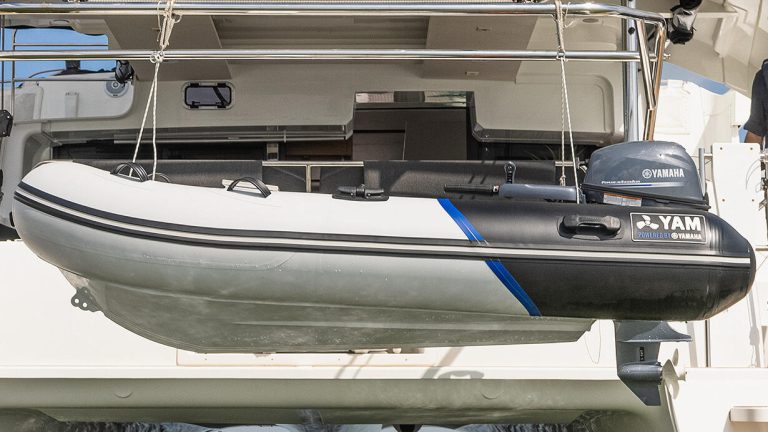 2025-Yamaha-YAM270TAF-EU-Arctic_Grey-Detail-002-03