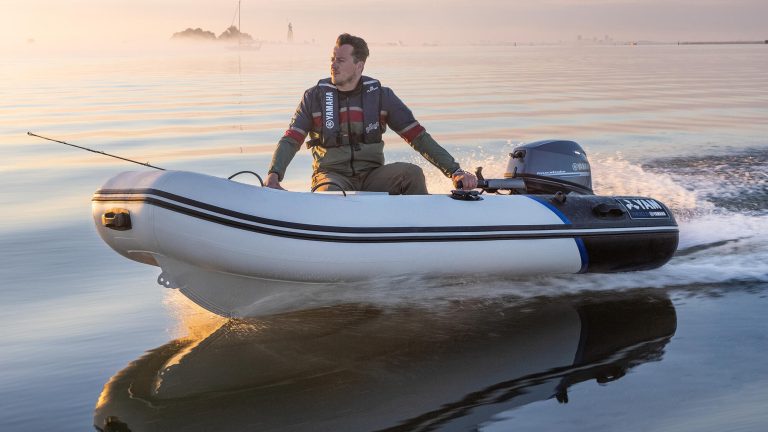 2025-Yamaha-YAM310TAF-EU-Arctic_Grey-Detail-002-03