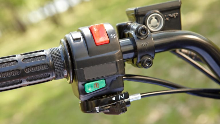 2025-Yamaha-YFM110R-25-EU-Detail-007-03