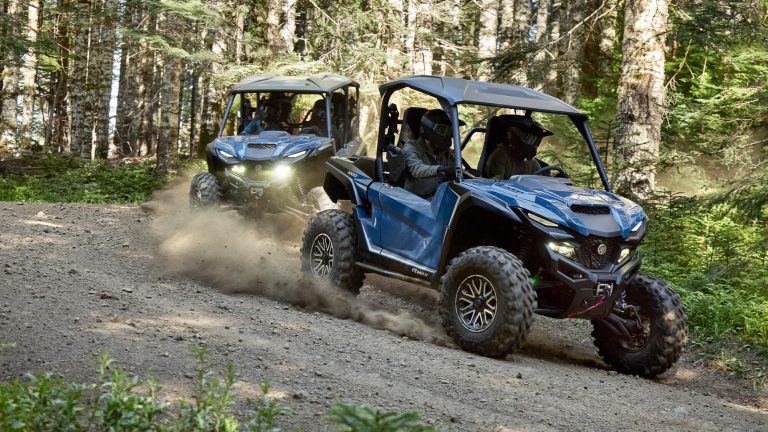 2025-Yamaha-YXE1000EWS-25LE-EU-Dusty_Blue-Action-009-03