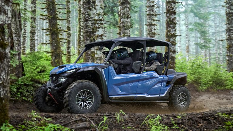 2025-Yamaha-YXF1000ELS-EU-Dusty_Blue-Action-003-03