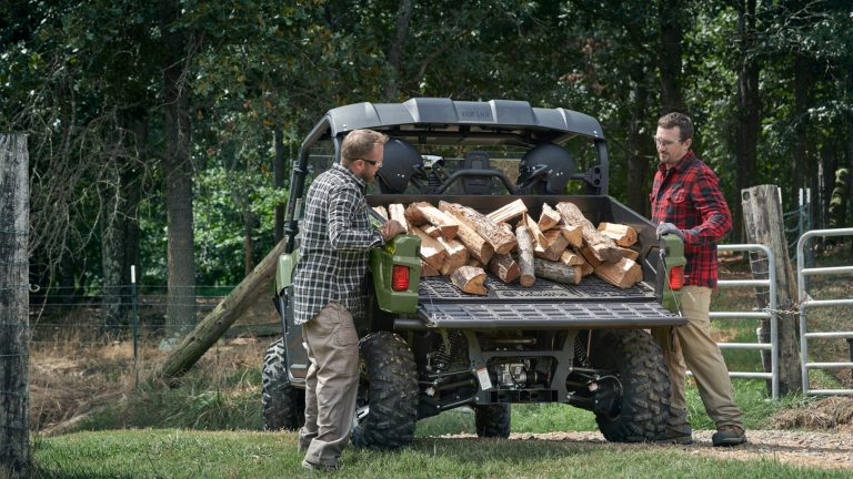 2025-Yamaha-YXM700E-25-EU-Olive_Green-Static-003-03