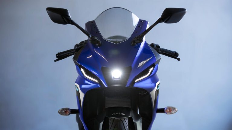 2025-Yamaha-YZF-R125-EU-Detail-004-03