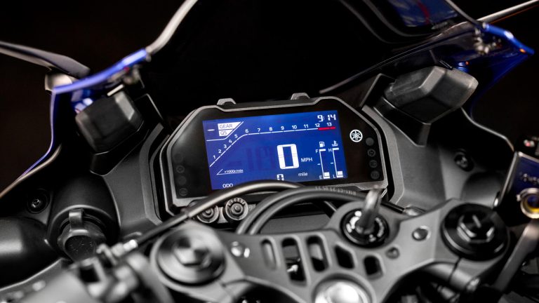 2025-Yamaha-YZF-R320-EU-Detail-010-03