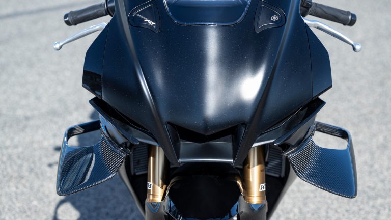 2025-Yamaha-YZF1000R1COMP-EU-Detail-007-03