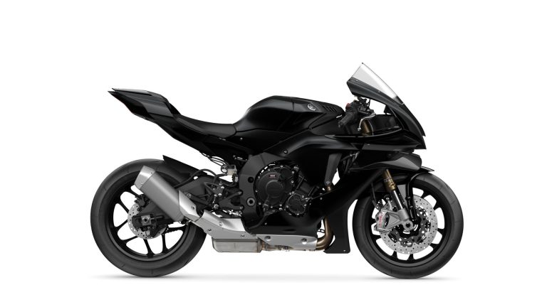 2025-Yamaha-YZF1000R1COMP-EU-Tech_Black-Studio-002-03