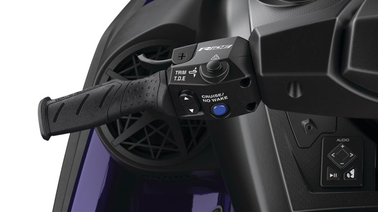 2026-Yamaha-FXSVHO-EU-NA-Detail-010-03