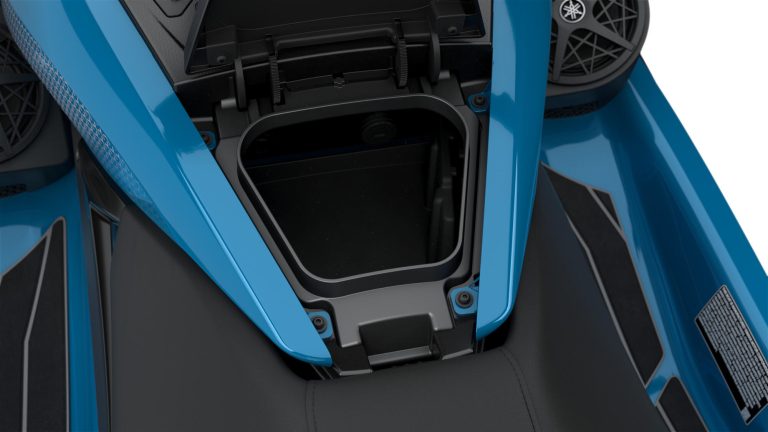 2026-Yamaha-FXSVHOCR-EU-NA-Detail-002-03