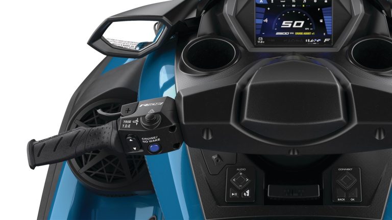 2026-Yamaha-FXSVHOCR-EU-NA-Detail-011-03