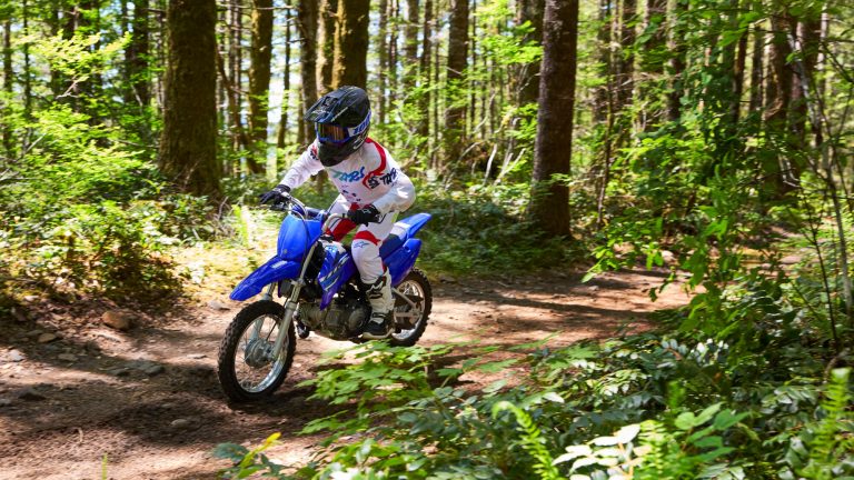 2026-Yamaha-TTR110-EU-Icon_Blue-Action-004-03