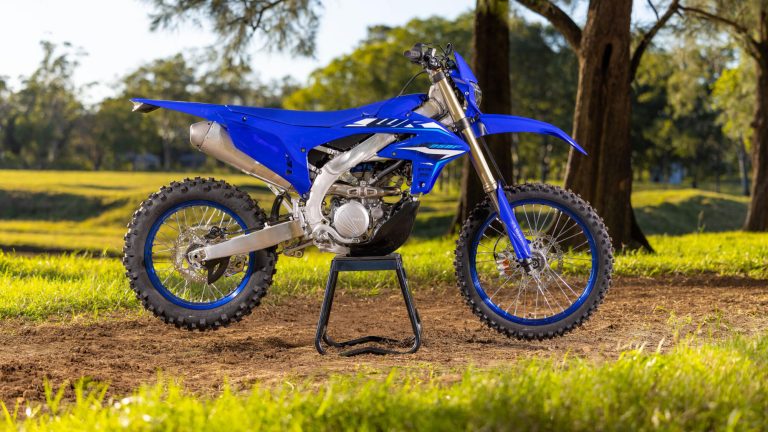 2026-Yamaha-WR250F-EU-Icon_Blue-Static-001-03