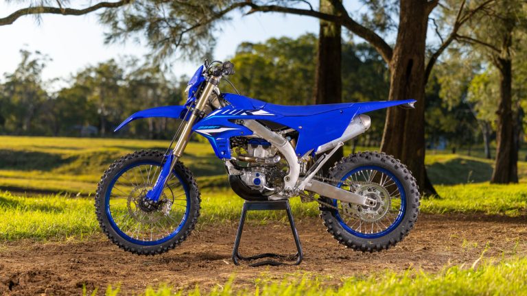 2026-Yamaha-WR250F-EU-Icon_Blue-Static-002-03