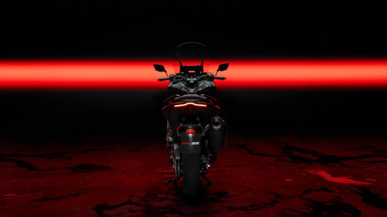 2026-Yamaha-XP500ASV-EU-Black_MAX_-Static-014-03