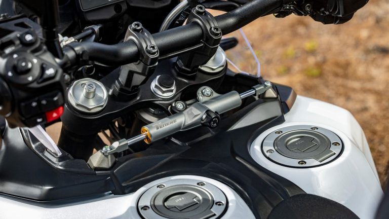 2026-Yamaha-XTZ700D-EU-NA-Detail-009-03